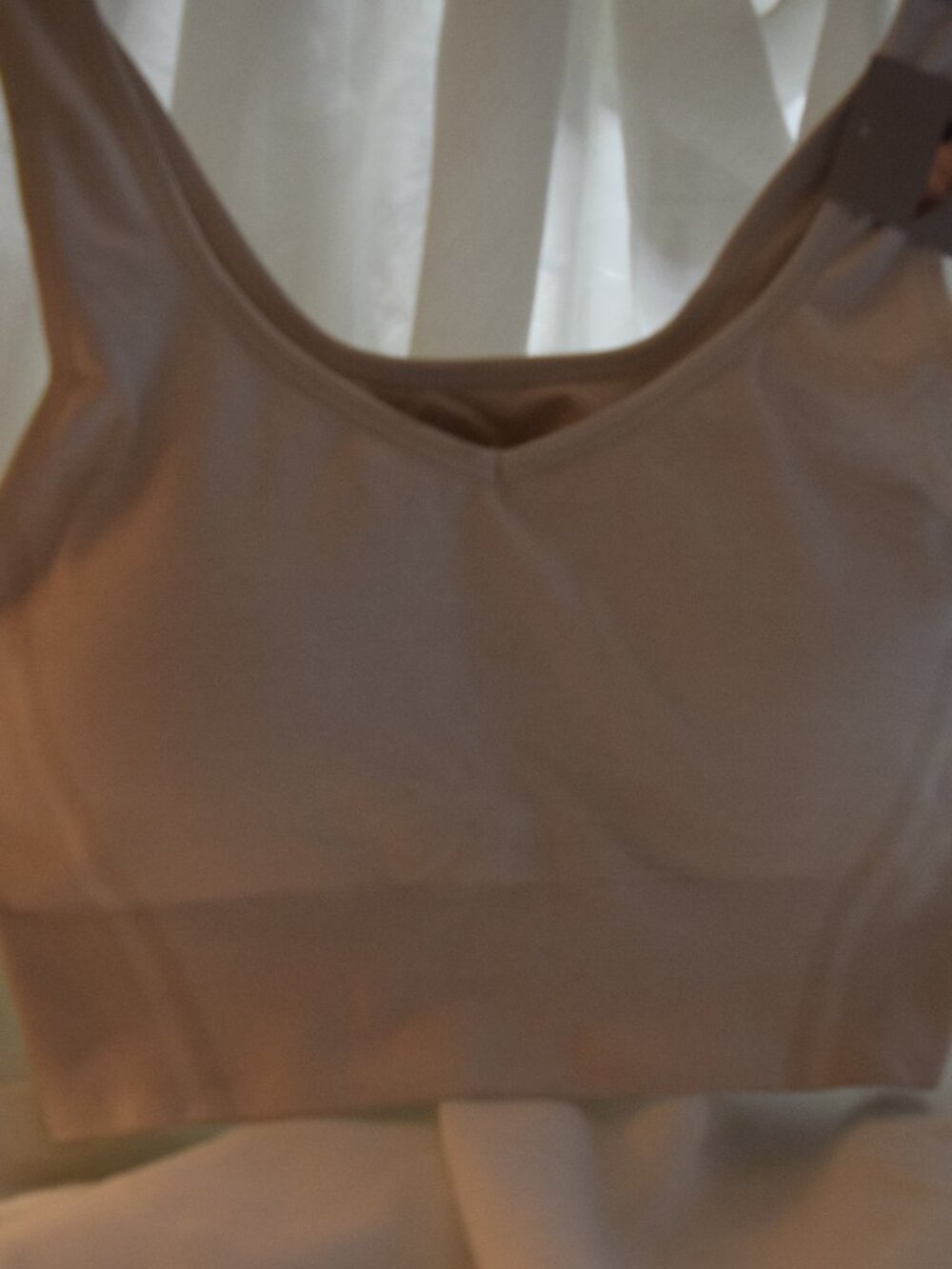 NWT AVIA Low Support Pullover Sports Bra, Beige XL(0250)